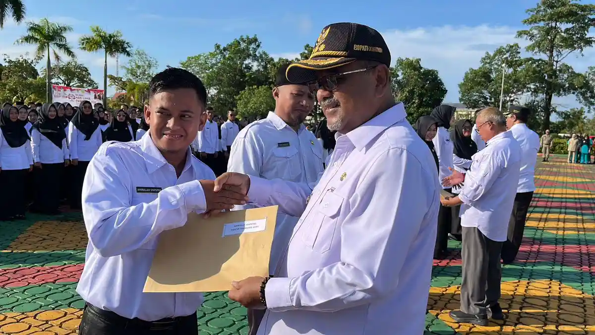 Senyum Semringah 291 PPPK Karimun Tahun 2023 Ketika Dapat SK Pegawai