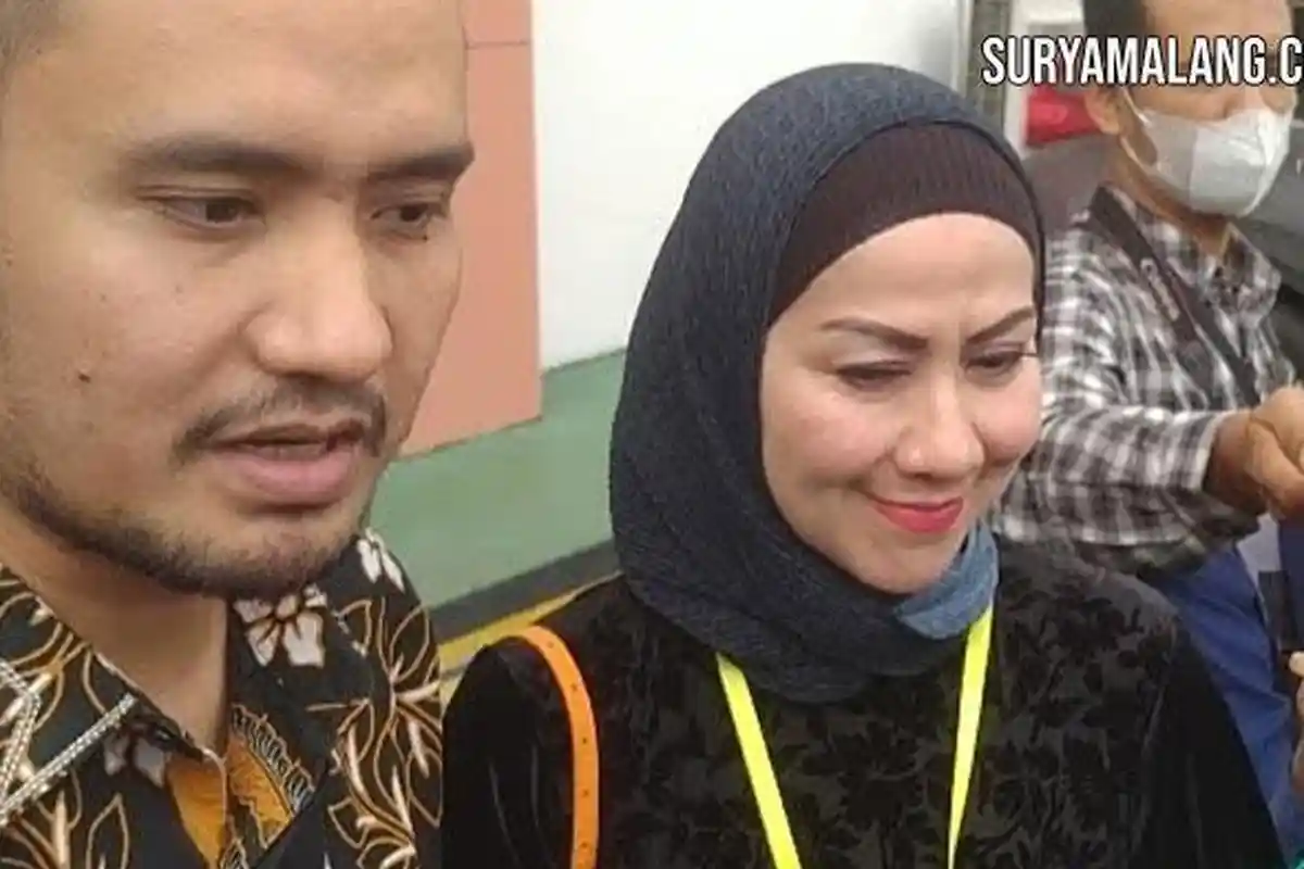 Inkonsistensi Keterangan Venna Melinda di Pengadilan Versi Pengacara Ferry Irawan