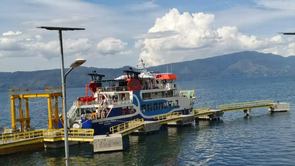 Arus Balik Long Weekend, ASDP Tambah Trip KMP Ihan Batak dan Pora-Pora Hingga Tengah Malam