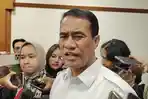 mentan-amran-sulaiman-naikkan-cadangan-jagung.jpg