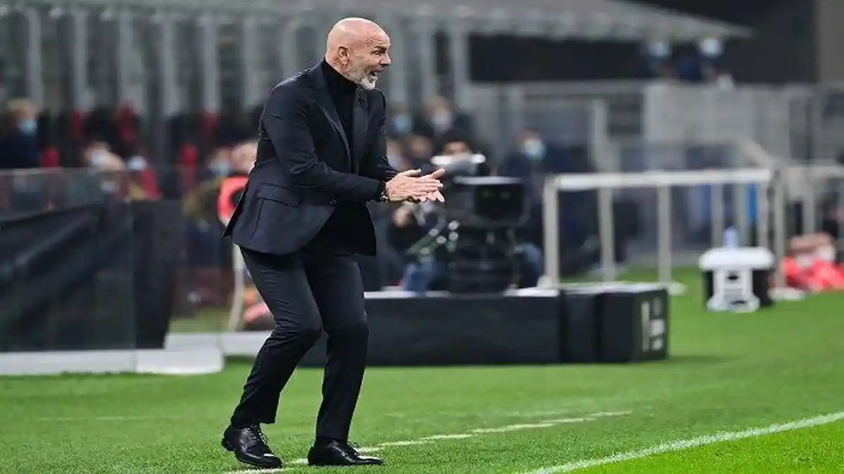 UPDATE AC Milan: Stefano Pioli Beri Isyarat Datangkan Pemain Lagi, Belanja AC Milan Belum Tuntas