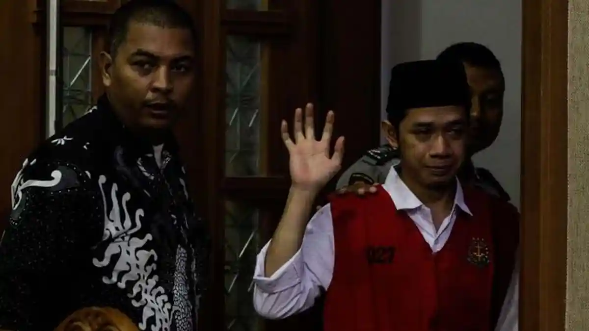 Pembawa Bendera saat Demo, Lutfi Alfiandi Dituntut Empat Bulan Penjara
