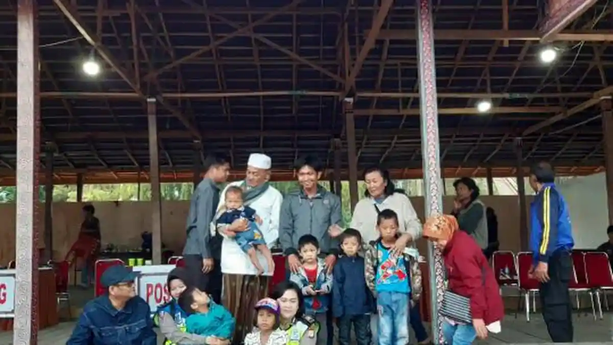 Bupati Tator Sambut 53 Pengungsi Wamena, Raut Muka Pengungsi Pucat Kelelahan