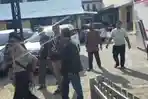 Warga-di-Kabupaten-Nganjuk-melapor-ke-Polres-Nganjuk-lantar.jpg