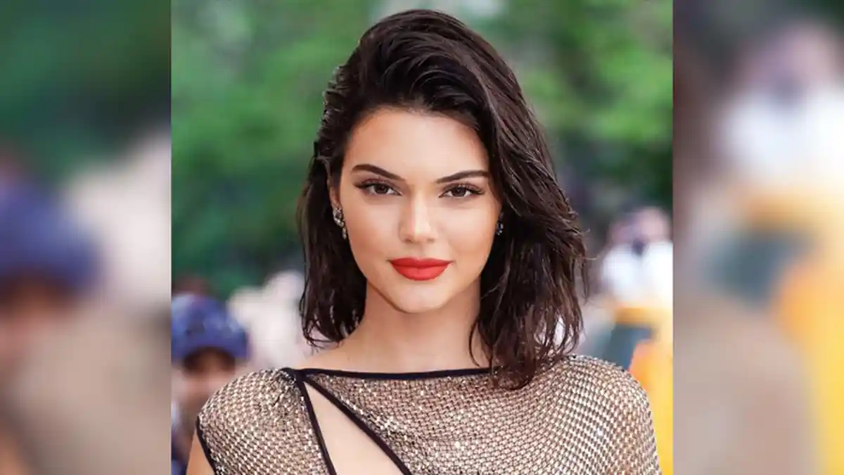 3 Langkah Makeup Ini Bikin Tampilanmu Memukau Kayak Kendall Jenner, Hanya Butuh 10 Menit!