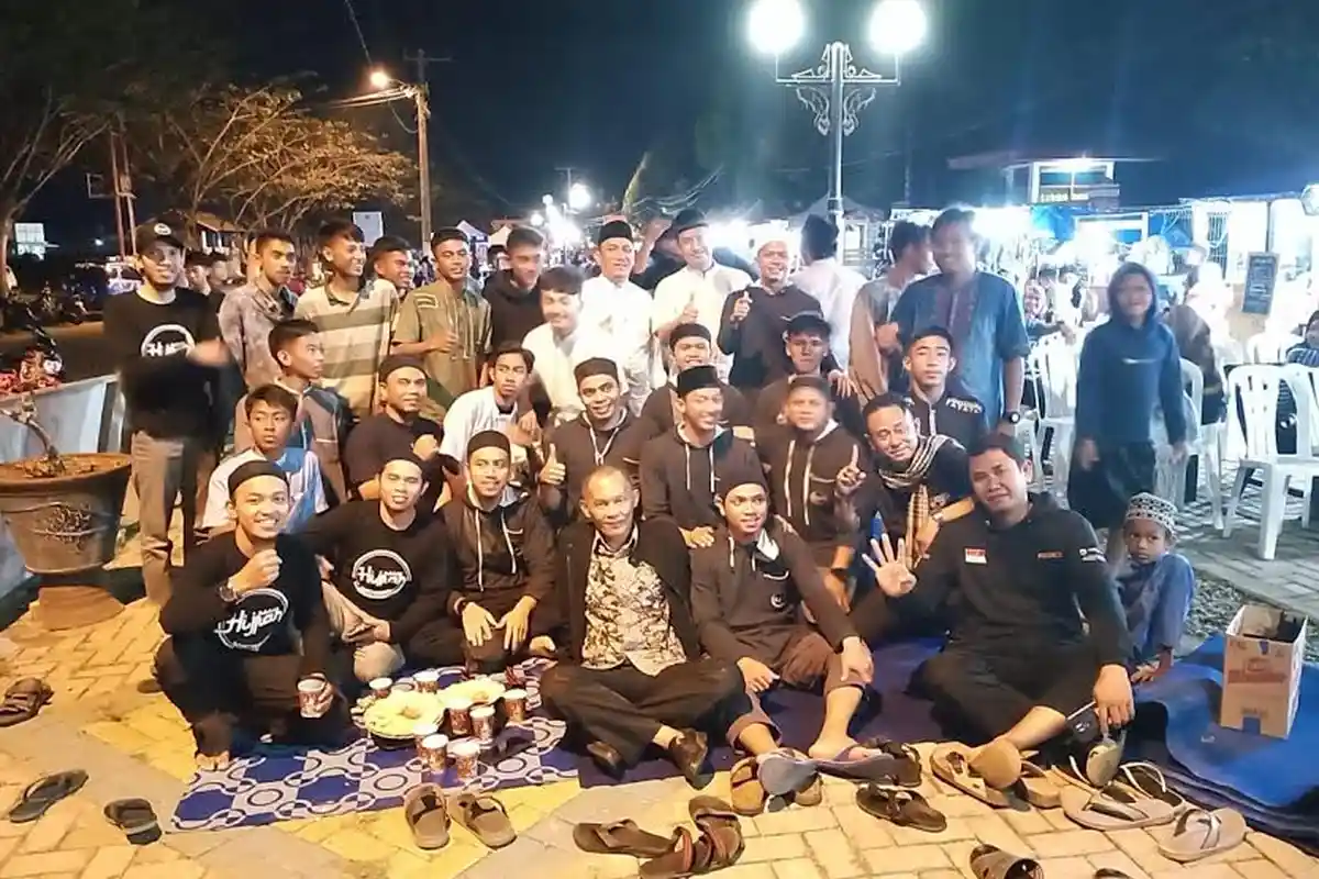 Bermalam Minggu, Wabup Luwu Timur Ngaji On The Street di Taman Iniaku