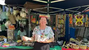 20260610_Produk-khas-Dayak-seperti-aksesoris-manik-manik-paling-laris-di-Onam-Atun-Onam-Ade.jpg