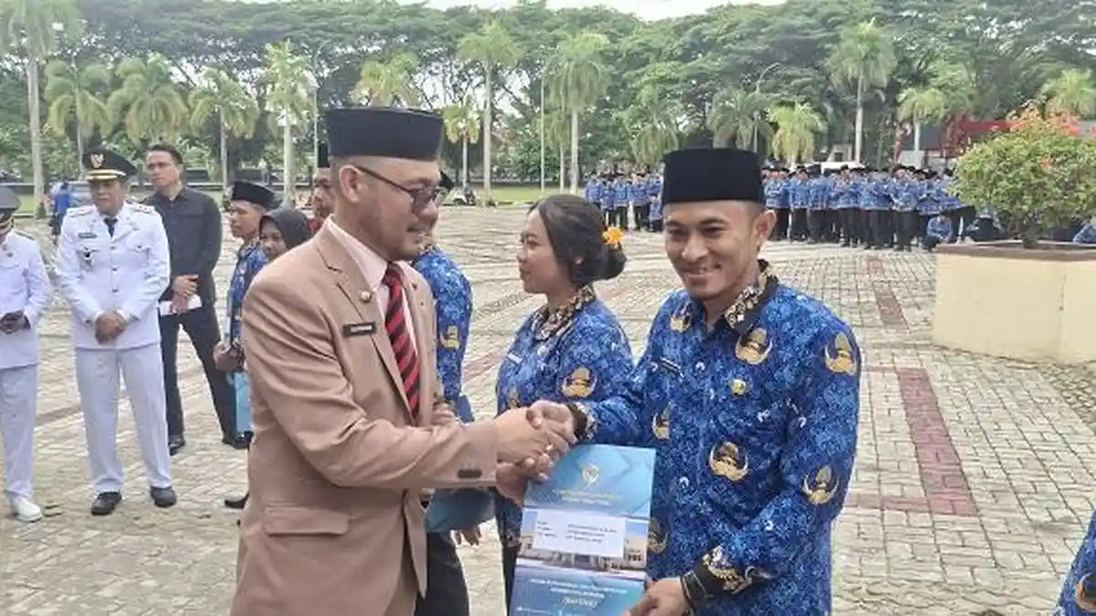 941 PPPK Parigi Moutong Tahap 2 Terima SK Secara Serentak