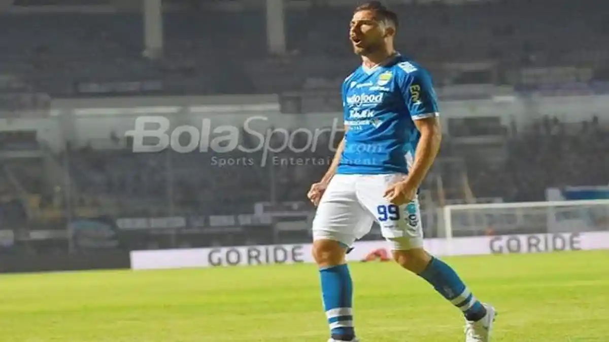 Eks Striker Persib Bandung Akhiri Kontrak dengan Barcelona SC