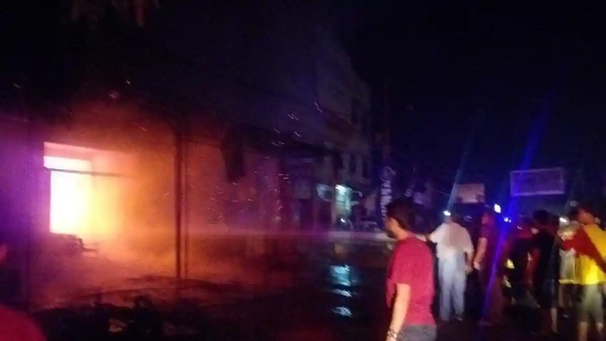 Kebakaran Ruko di Aceh, Ibu dan Dua Orang Anaknya Terbakar Hidup-Hidup