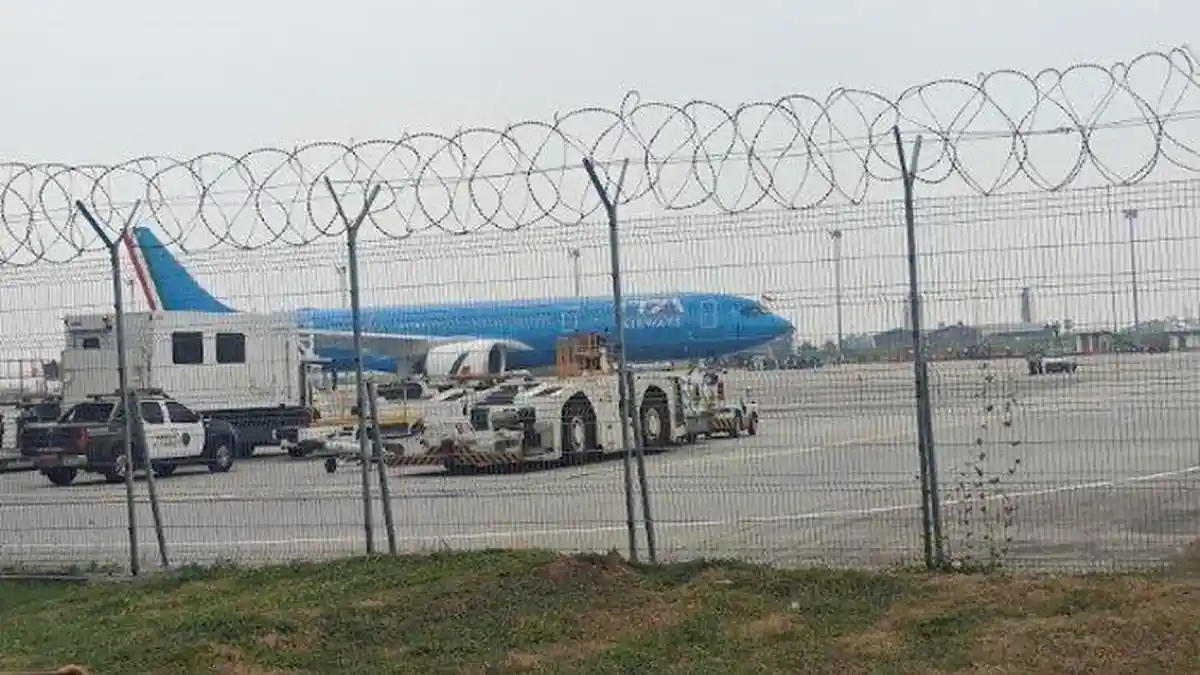 Bukan Jet Pribadi, Paus Fransiskus Pakai Pesawat Komersial ke Indonesia