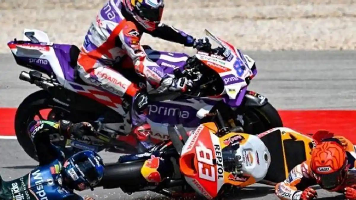 Ditabrak Marquez di MotoGP Portugal 2023, Miguel Oliveira: Dia Terlalu ...