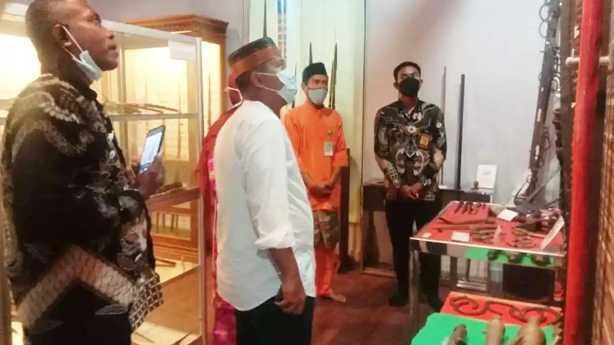 Daftar Rekomendasi Tempat Wisata di Lingga, Museum Linggam Cahaya hingga Makam Merah