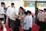 Buka Puasa di Mapolda Babel, Gubernur Hidayat Arsani Beri Santunan kepada Anak Panti Asuhan