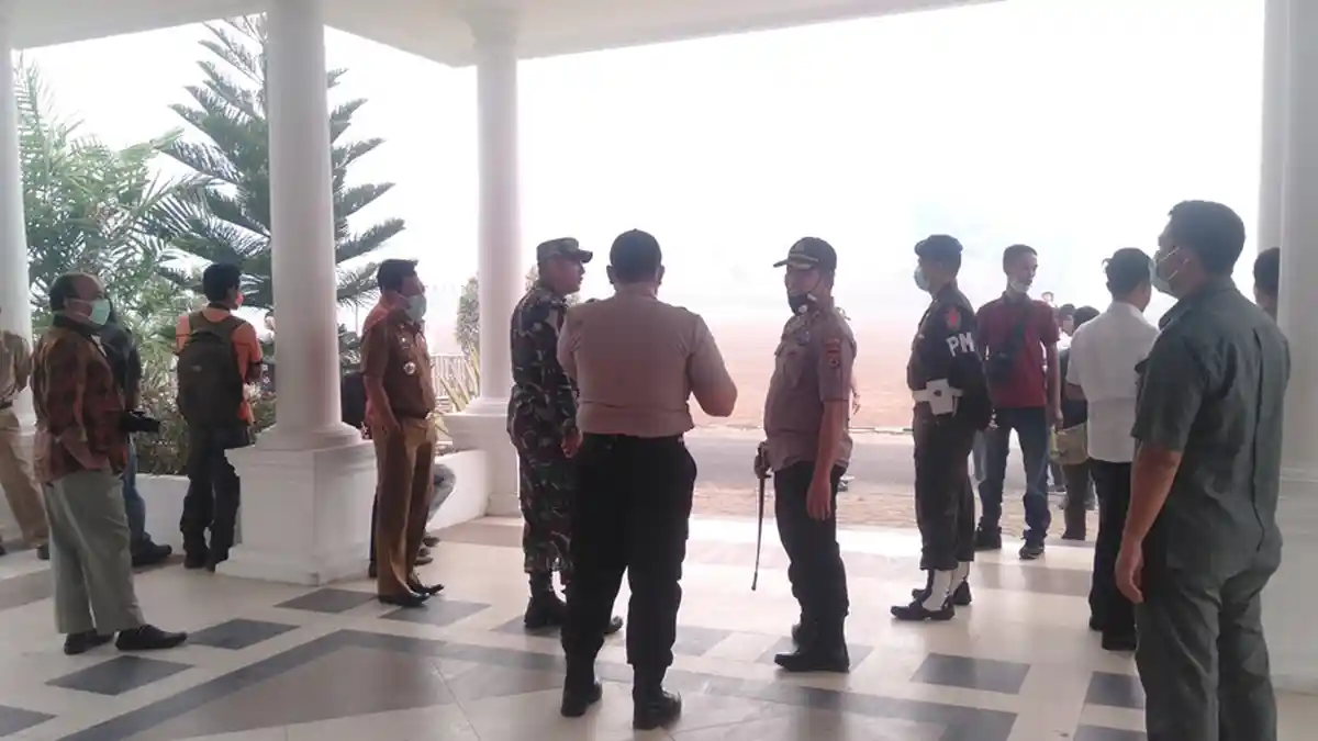 Bupati Tanjab Timur, Kapolda Jambi dan Danrem Kumpul Bahas Karhutla, Sudah Menghawatirkan?