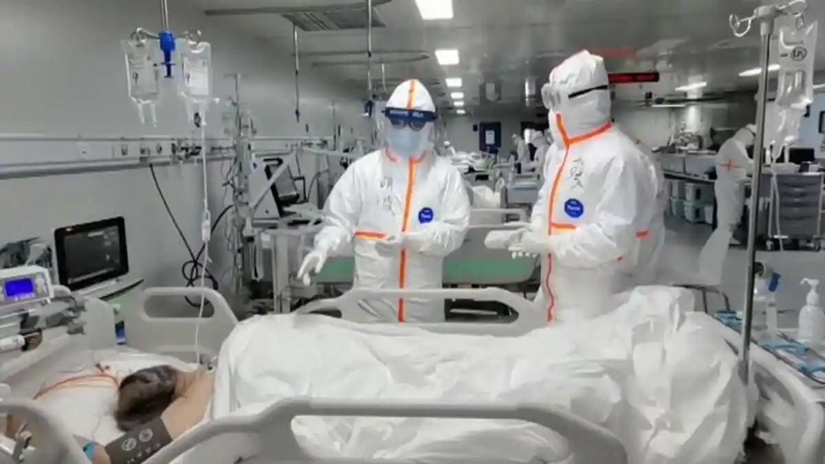 Dokter di India Selamatkan Pasien Covid-19 yang Hendak Lompat dari Lantai 4 Rumah Sakit