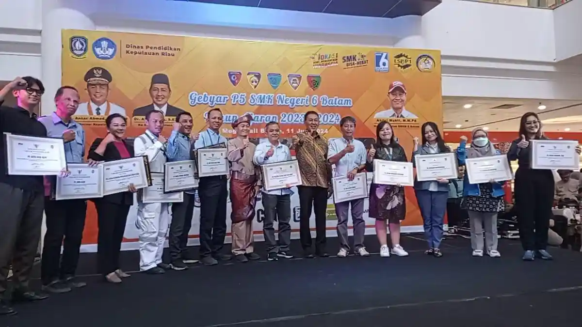 Kadisdik Kepri Dr, Andi Agung, S.E.M.M Hadiri Gebyar P5 SMK Negeri 6 Kota Batam