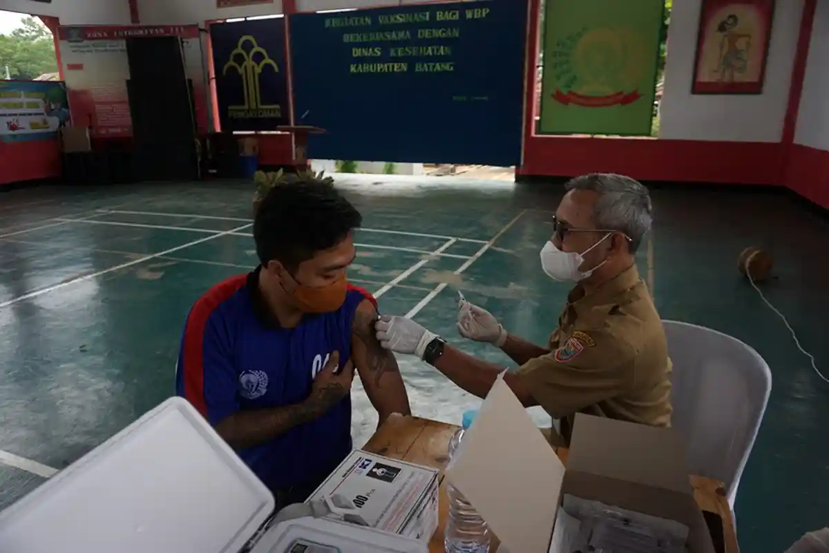 134 Warga Binaan Lapas Batang Disuntik Vaksin, Paling Banyak Booster Pertama