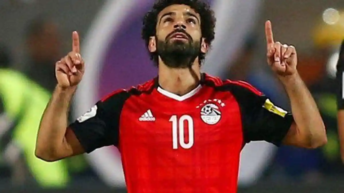 Candaan Jamie Carragher kepada Mo Salah Tentang Piala Afrika Dianggap Tak Lucu