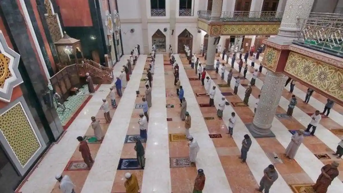 Niat Sholat Tarawih: Bedakah untuk Imam, Makmum dan Sendiri di Rumah?