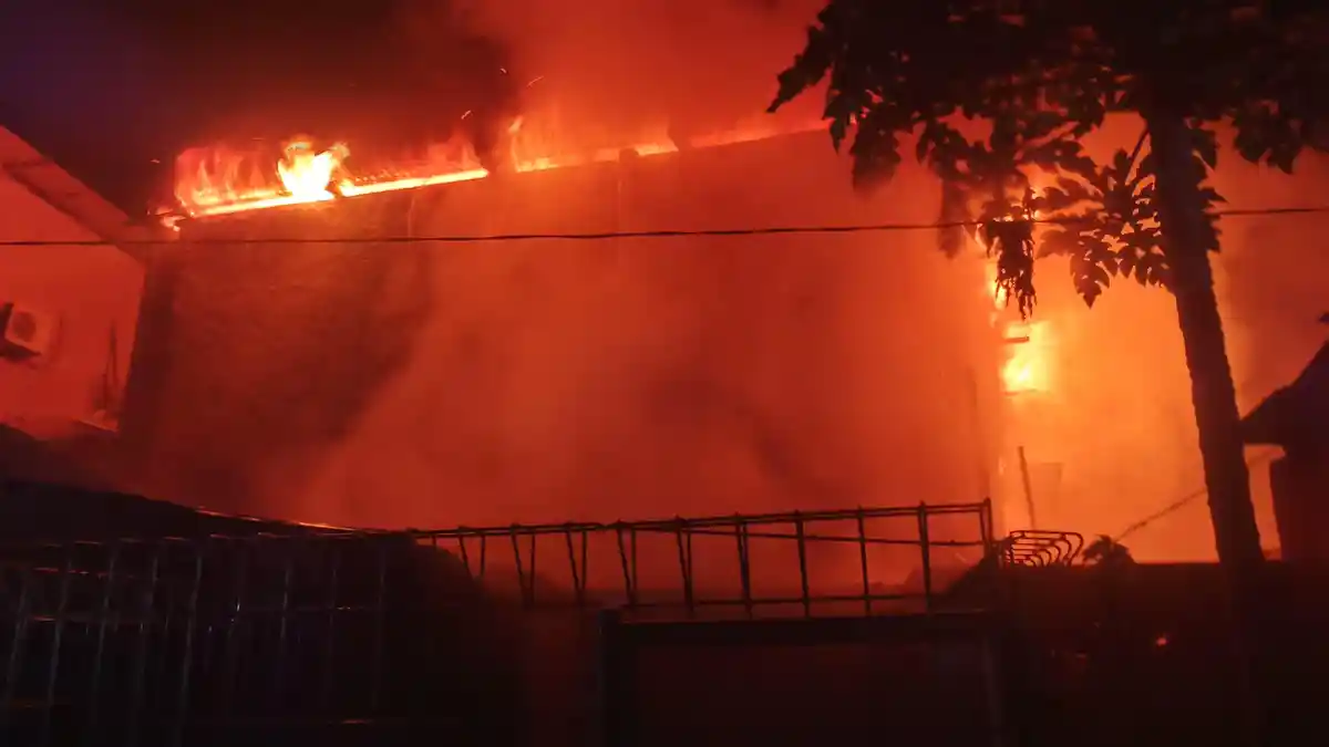 POPULER KALTIM: Kakek di Samarinda Dilindas Berkali-kali dan Anak Dianiaya Saat Bangunkan Sahur - 20260221_Kebakaran-di-Samarinda-Hari-Ini.jpg