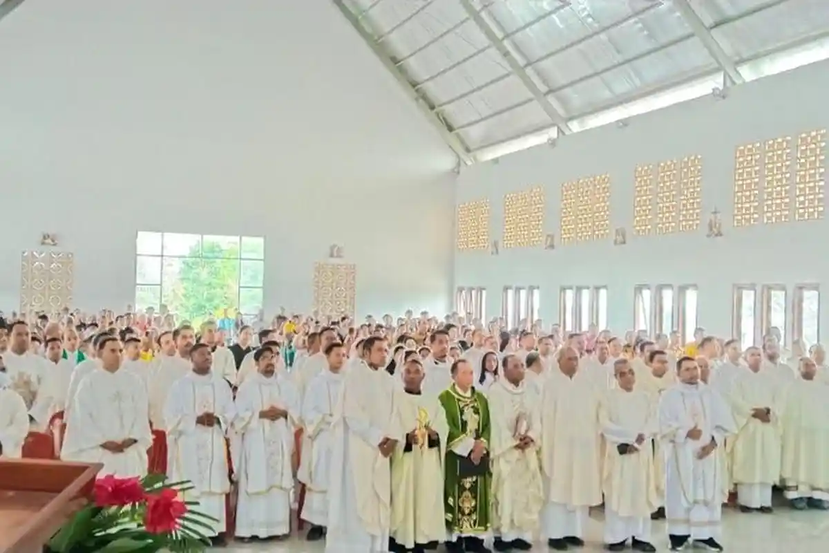 Romo Aloysius Lake Pimpin Penutupan Studi Unio Imam Projo KAK 2025 di Kevikepan TTS