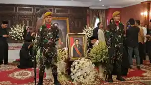 Suasana-rumah-duka-Mooryati-Soedibyo.jpg