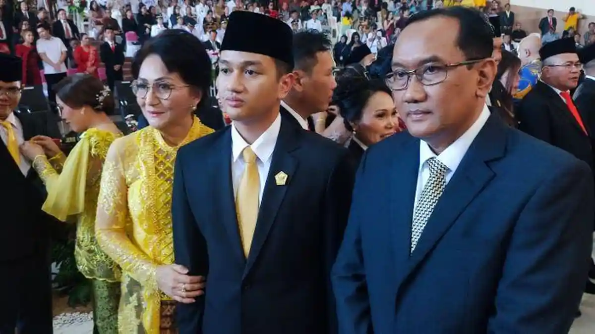 Sosok Ezekiel Paruntu Terpilih Sebagai Wakil Ketua Sementara DPRD Minsel Termuda, Keponakan CEP