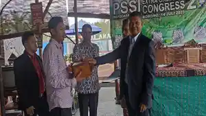 Ketua-dan-Wakil-Ketua-Askab-PSSI-Kabupaten-Manggarai-Timur-Terpilih.jpg