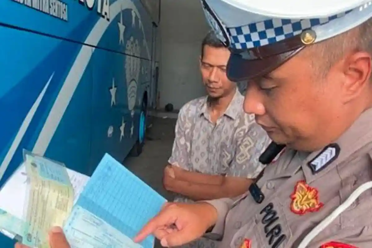 Cegah Bus Pariwisata di Kediri Ugal-ugalan di Jalan, Polisi Gencarkan Sosialisasi dan Ramp Check