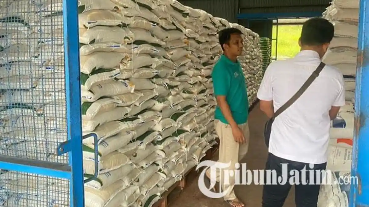 Beras SPHP Bulog Diedarkan Seminggu Sekali, Demi Tekan Harga Beras di Trenggalek yang Meroket