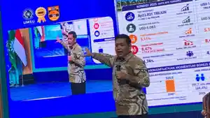 SOSIALISASI-KE-KAMPUS-Deputi-Bidang-Pengembangan-Usaha-Koperasi-Kemenkop-UKM-Panel-Barus.jpg