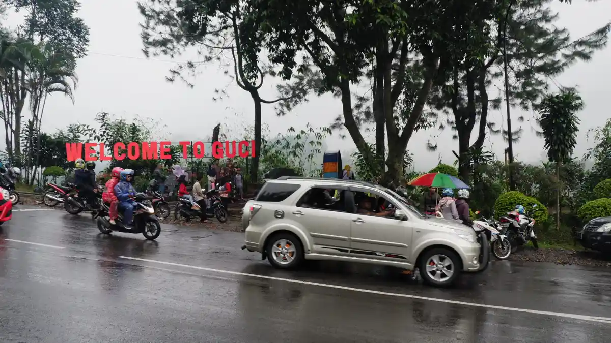 Status Waspada Gunung Slamet, Pemandian Air Panas Guci Tegal Masih Aman