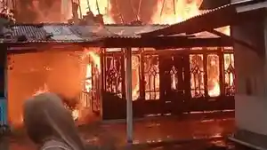 KEBAKARAN-Kebakaran-hebat-terjadi-di-Desa-Sumberejo.jpg