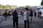 Pj-Walikota-Batu-Aries-Agung-Paewai-saat-di-TPA-Tlekung-junrejo-Kota-Batu.jpg