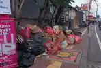 Tumpukan-sampah-terbungkus-plastik-hiasi-beberapa-ruas-jalan-di-Kota-Denpasar.jpg