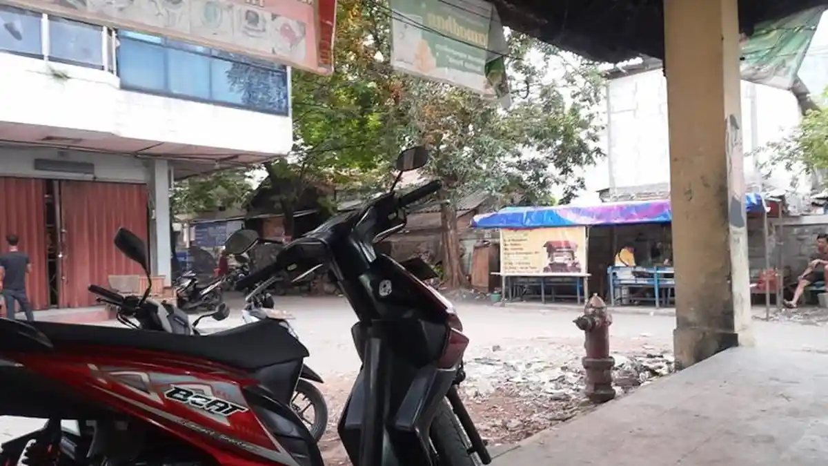 Gerombolan Pemuda Bersenjata Tajam Serang Warga di Ruko Dargo Semarang, Korban Dilarikan ke RS