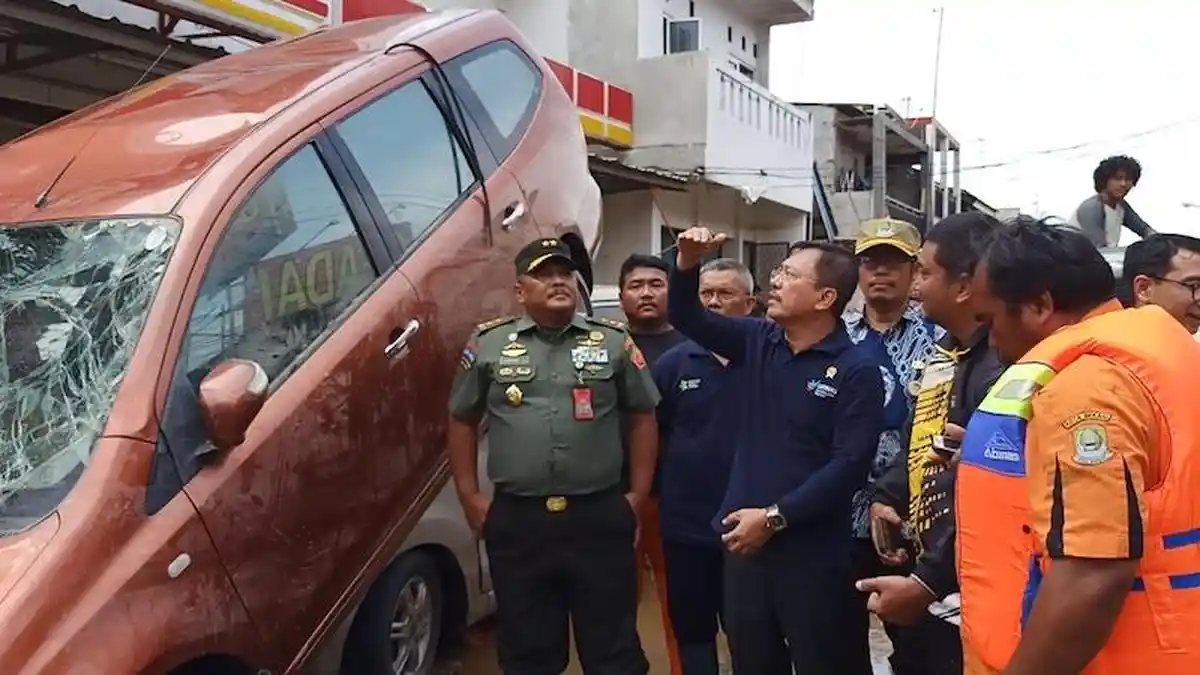 Imbauan Menteri Kesehatan Terawan Perihal Ancaman Penyakit Pasca Banjir