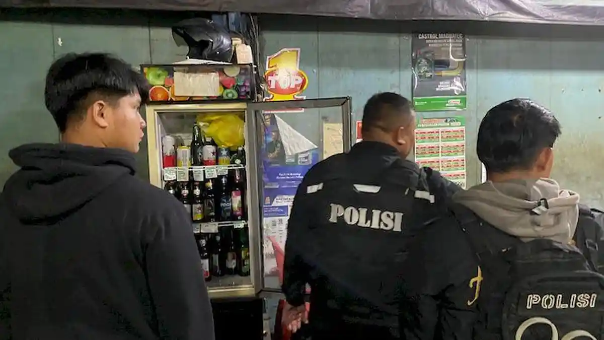 Jualan Secara Online, Sebuah Warung Miras di Cimahi Digerebek Polisi dan 709 Botol Disita