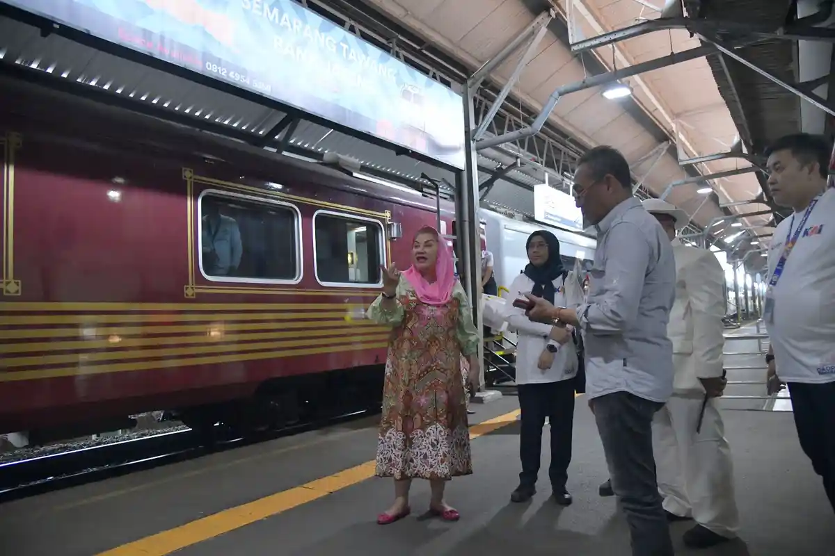Naik KA Rute Tawang-Kedungjati, Nostalgia di Jalur Kereta Api Pertama di Indonesia