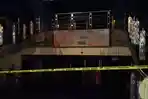 Empat-orang-masih-terjebak-di-dalam-gedung-Megamall.jpg