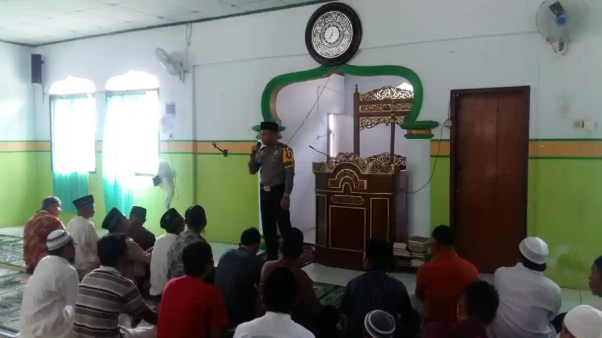 Kegiatan Jumat Keliling di Masjid, Kabag Ops Polres Minsel Sampaikan Ini