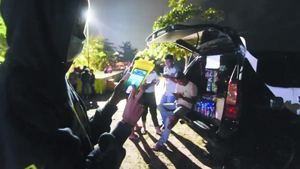 Berburu Pokemon Sambil Buka Lapak, Jualan Makanan Semalam Untung Rp 300 Ribu