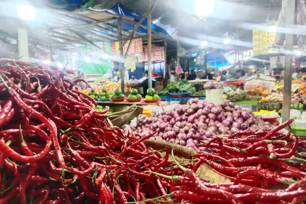 Update Harga Pangan di Pasar Higienis Ternate, Cabai Jawa Rp200 Ribu per Kg