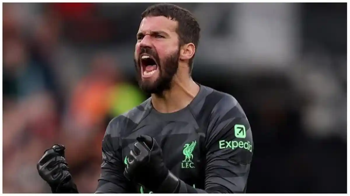 Liverpool Keok Hadapi Arsenal 1-3, Alisson Becker Disebut Sedang Alami Musim Terburuknya