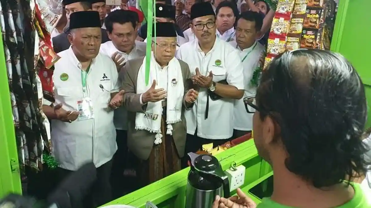 Ma'ruf Amin Luncurkan 5.000 'Rombong Arbi', Gerobak Rp 0 untuk Berjualan