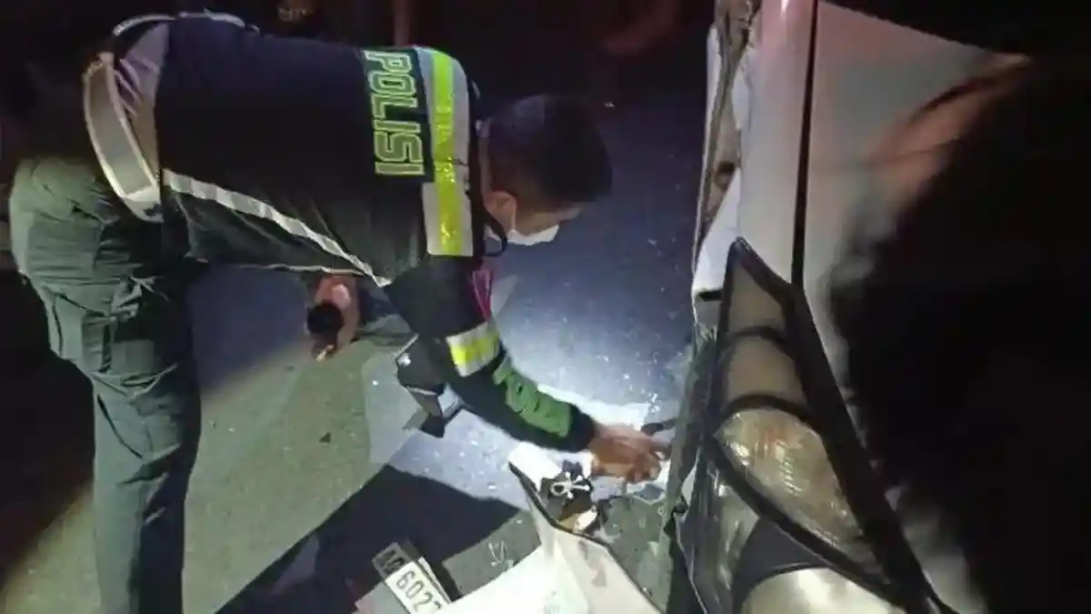 4 Kendaraan Terlibat Kecelakaan Beruntun Tewaskan Penumpang Scoopy - Tribunjateng.com