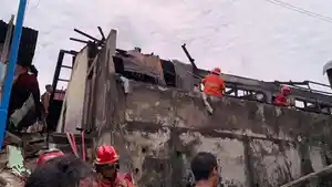 Kebakaran-di-Simpang-Pulai-Jambi-Padam.jpg