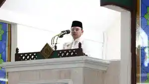 Pj-Gubenur-Sultra-Andap-Budhi-Revianto-saat-memberi-pengarahan.jpg