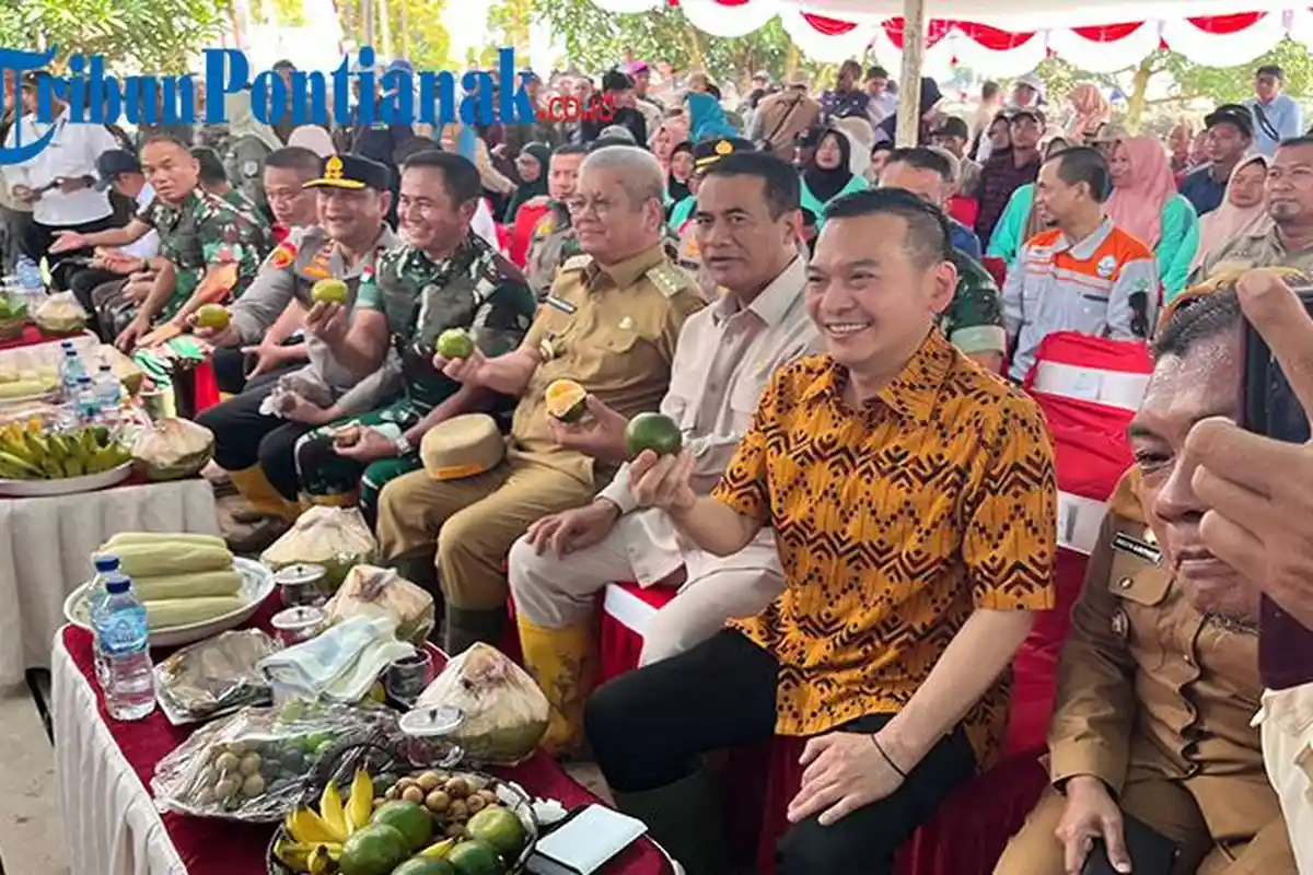 Daniel Johan Dampingi Kunker Mentan, Sebut Potensi Pertanian Kalbar Wujudkan Swasembada Pangan